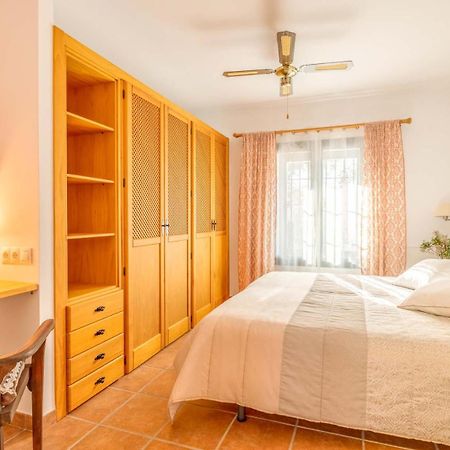Rosas Cantares: Casa Maurus. Pizarra Luaran gambar