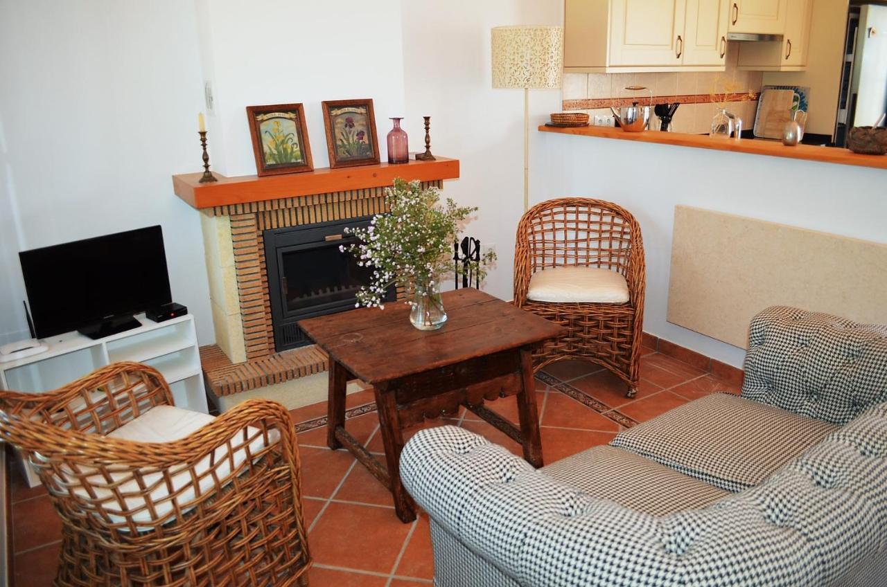 Rosas Cantares: Casa Maurus. Pizarra Luaran gambar