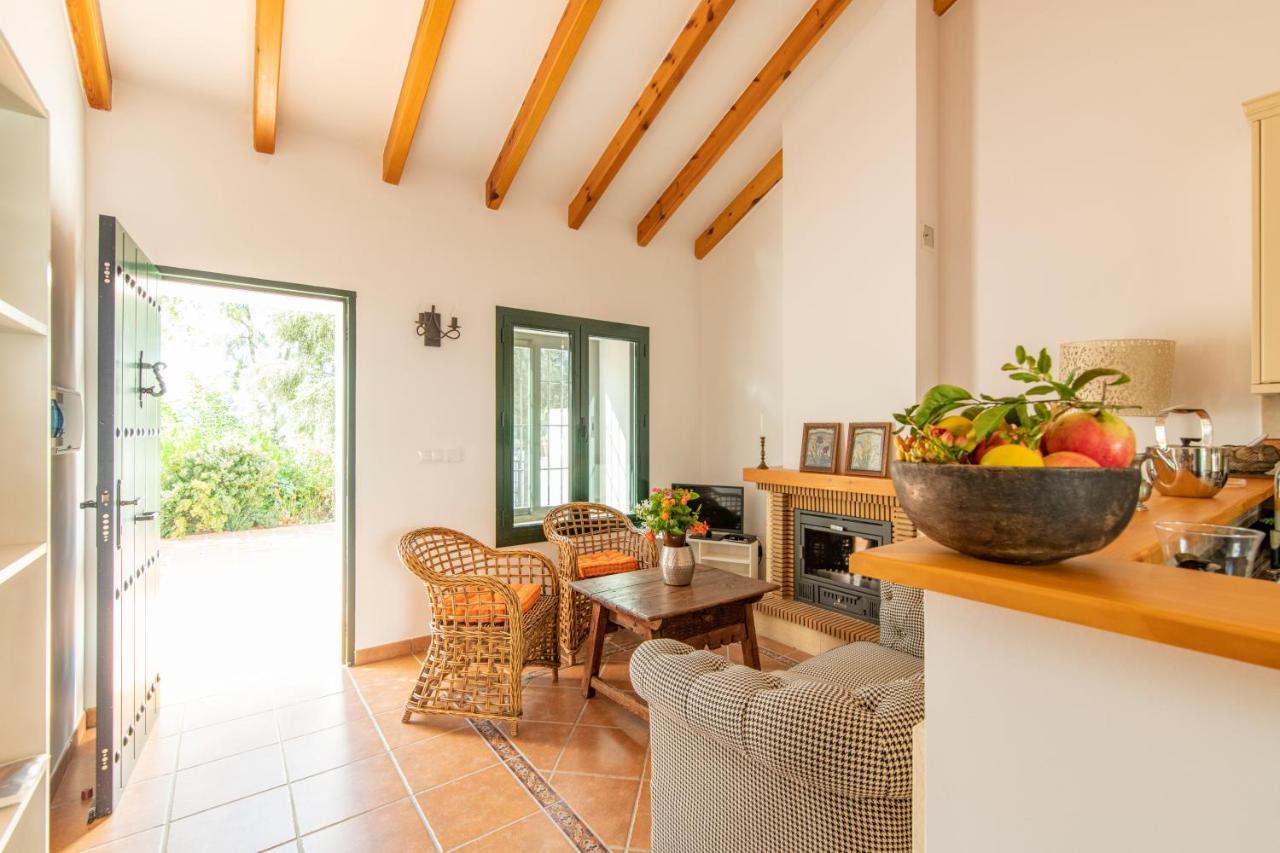 Rosas Cantares: Casa Maurus. Pizarra Luaran gambar