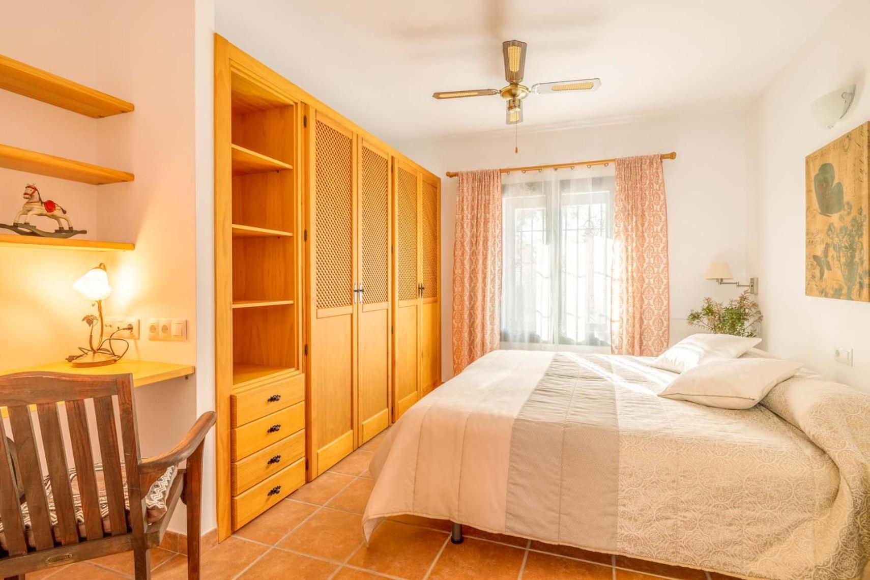 Rosas Cantares: Casa Maurus. Pizarra Luaran gambar